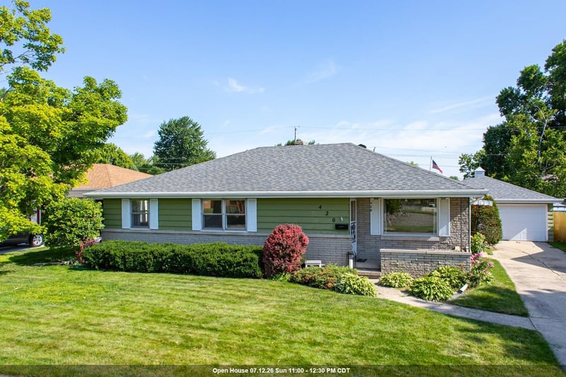 420 Lindbergh St, Appleton, WI 54911