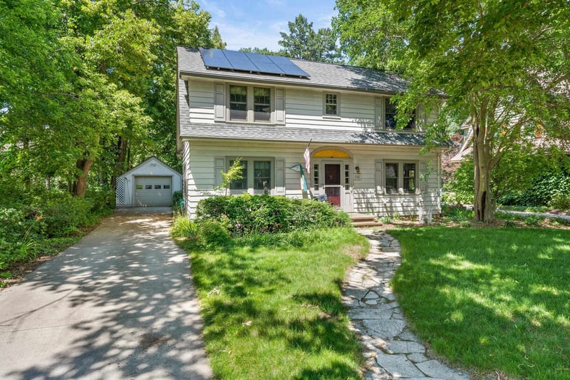 932 Commercial St, Appleton, WI 54911-5244