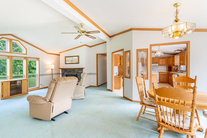 1274 Melissa Blvd, Little Suamico, WI 54141-8965