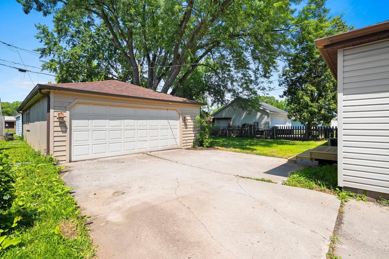 965 Betty Ave, Neenah, WI 54956