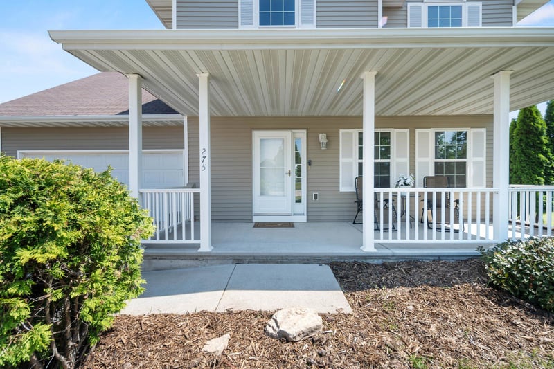 275 Fort Dr, Neenah, WI 54956
