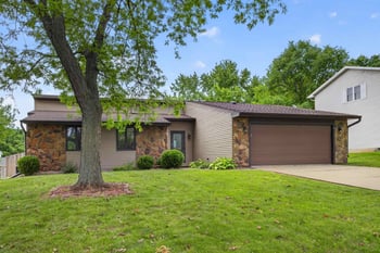 2554 Wildflower Row, Green Bay, WI 54311