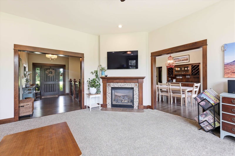 1518 Calumet Dr, New Holstein, WI 53061