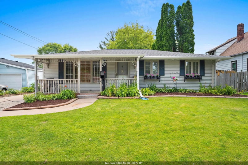 1233 Western Ave, Green Bay, WI 54303-2015