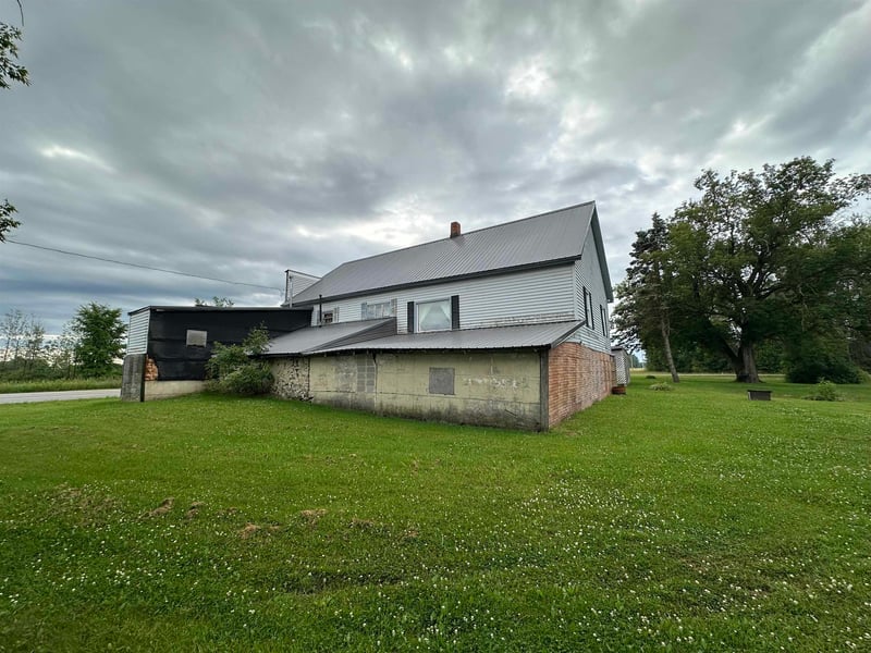 N3707 State Hwy 32, Pulaski, WI 54162