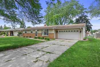1508 Apache Ave, Green Bay, WI 54313