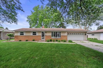 1508 Apache Ave, Green Bay, WI 54313