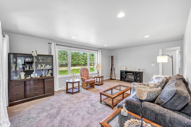 N9598 Noe Rd, Appleton, WI 54915