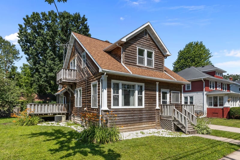 1113 State St, Appleton, WI 54915