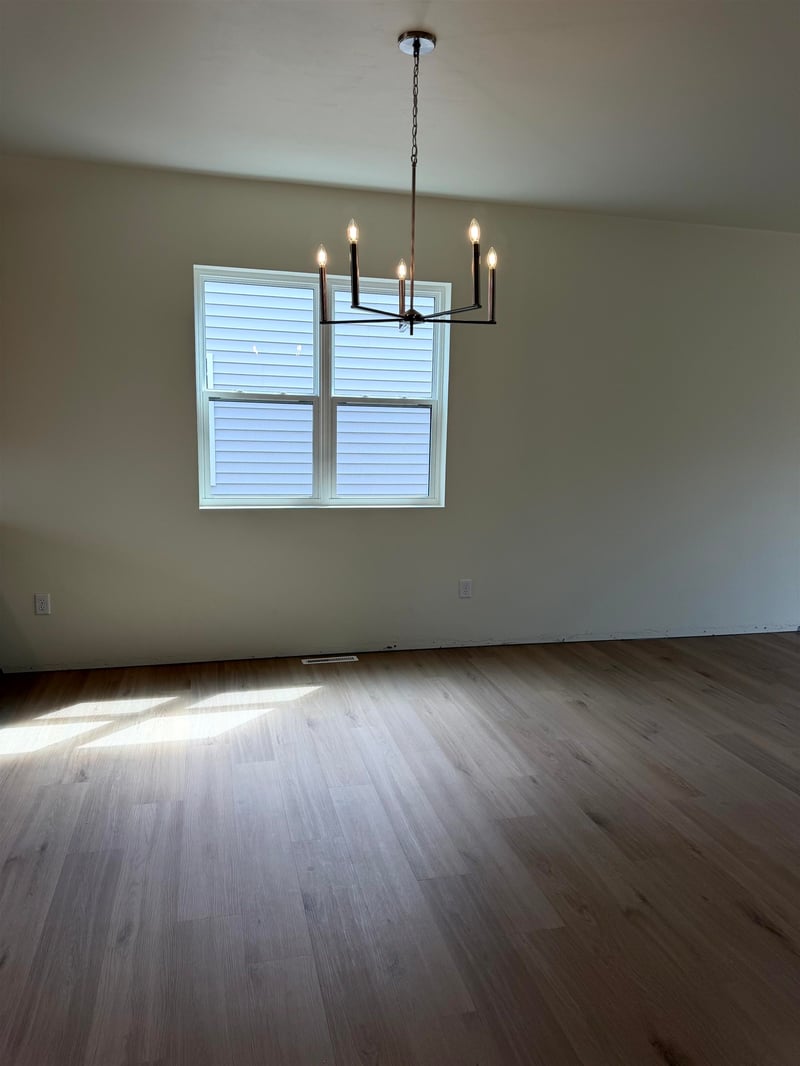 2207 Golden Gate Dr, Appleton, WI 54913