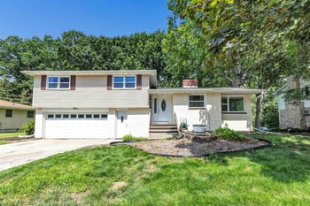 2136 9th St, Green Bay, WI 54304