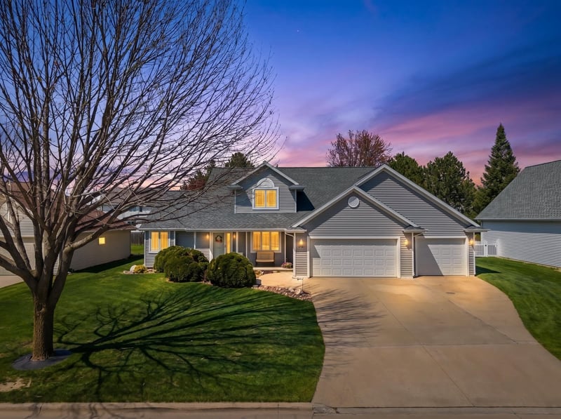 3445 Edinburgh Rd, Green Bay, WI 54311