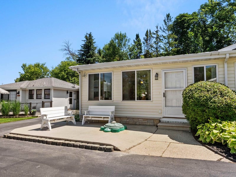 E0112 Paque Ln, Luxemburg, WI 54217