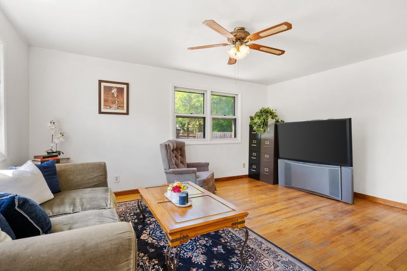 1269 Garland St, Green Bay, WI 54301