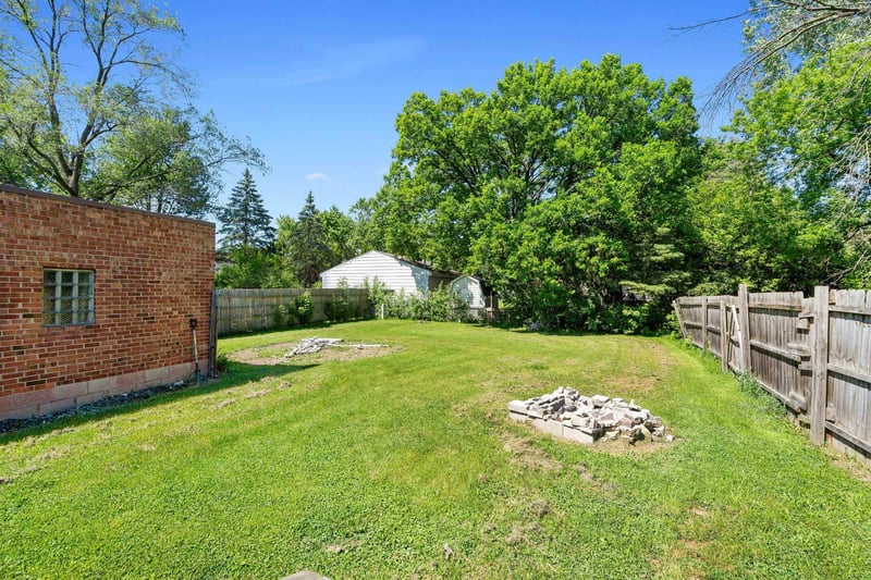 1269 Garland St, Green Bay, WI 54301