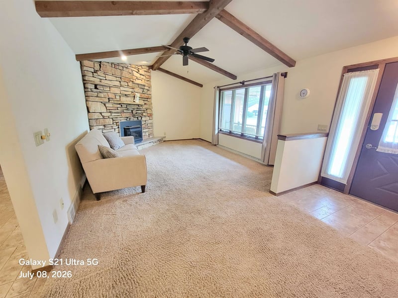 1101 Meadow Grove Blvd, Appleton, WI 54915