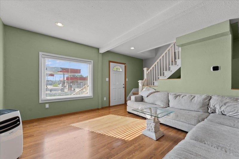 1225 Marshall Ave, Green Bay, WI 54303-4223