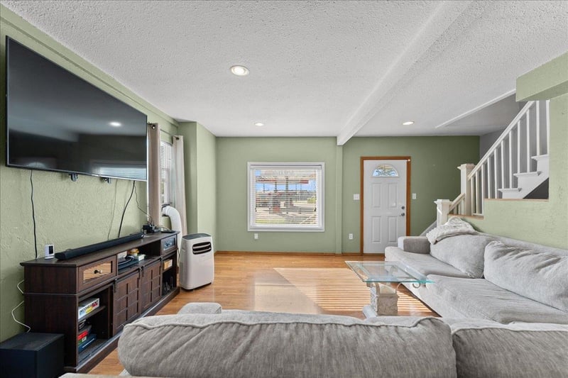 1225 Marshall Ave, Green Bay, WI 54303-4223