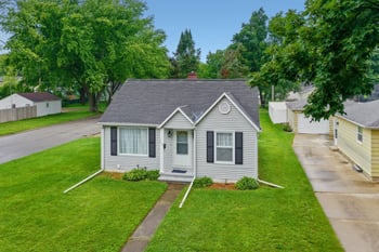 1103 Neville Ave, Green Bay, WI 54303-4019