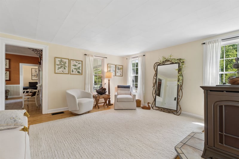 815 Grandview Rd, Hortonville, WI 54944
