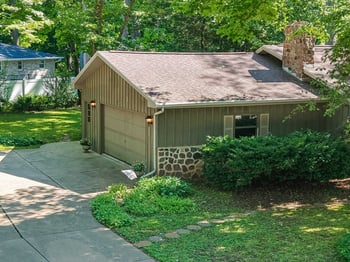 1338 Ken Dr, Green Bay, WI 54313-5878