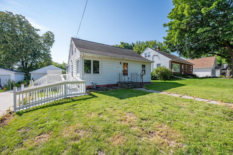 1003 13th Ave, Green Bay, WI 54304