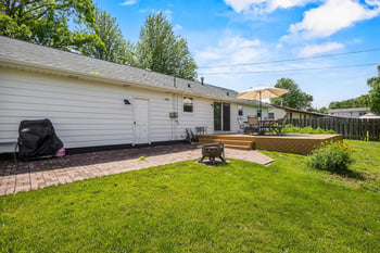 1510 Lindale Ln, Green Bay, WI 54313