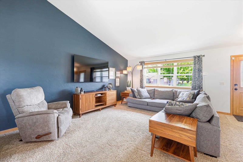 N9433 Evan St, Appleton, WI 54915