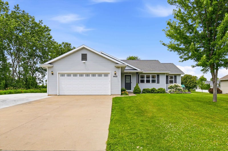 N9433 Evan St, Appleton, WI 54915