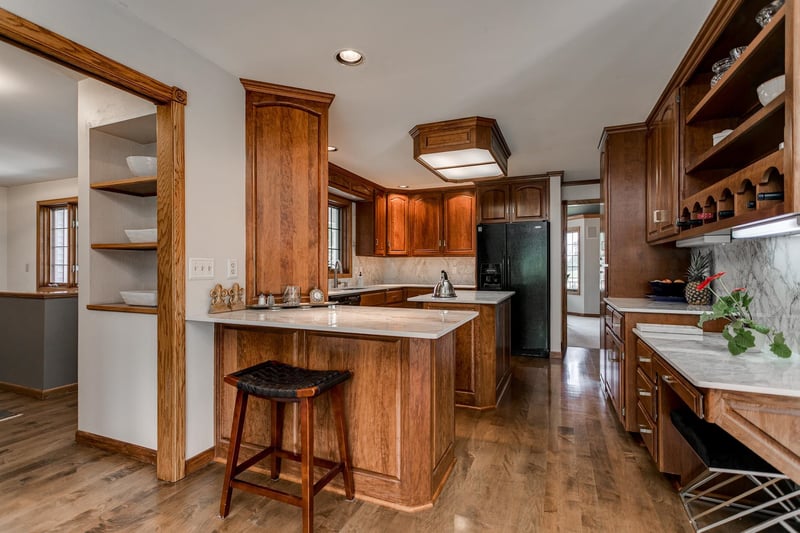 3040 Windfield Dr, Neenah, WI 54956