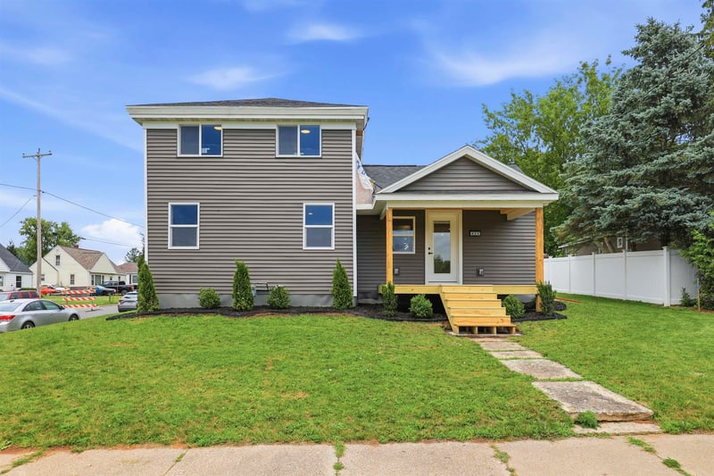 421 Main St, Hortonville, WI 54944