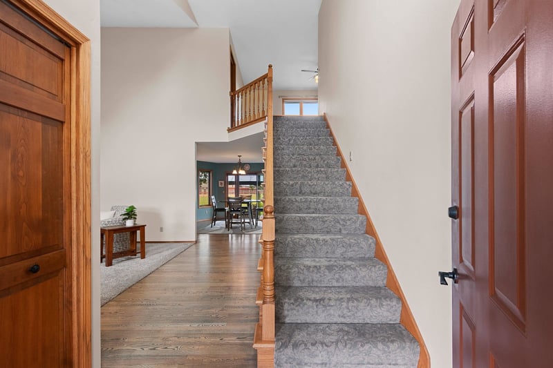1194 Meadow View Ln, De Pere, WI 54115-1034