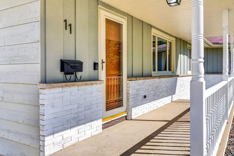 11 Willow Ct, Appleton, WI 54911