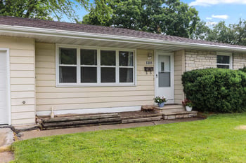 1366 Rockdale St, Green Bay, WI 54304-3128