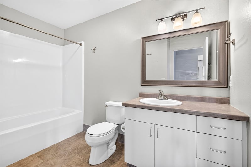 118 Washington St #326A, Green Bay, WI 54301