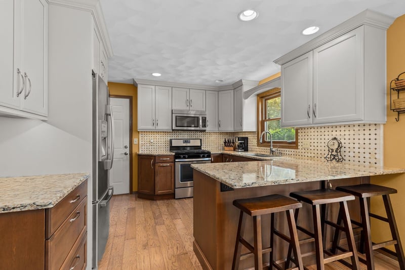 2623 Sunnyview Cir, Appleton, WI 54914