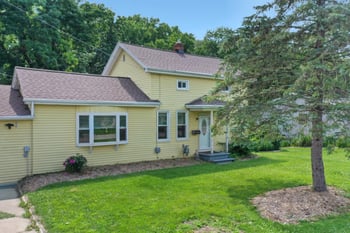 3288 Peterson Rd, Green Bay, WI 54311-7238
