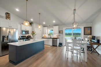 1756 Red Oak St, Green Bay, WI 54313