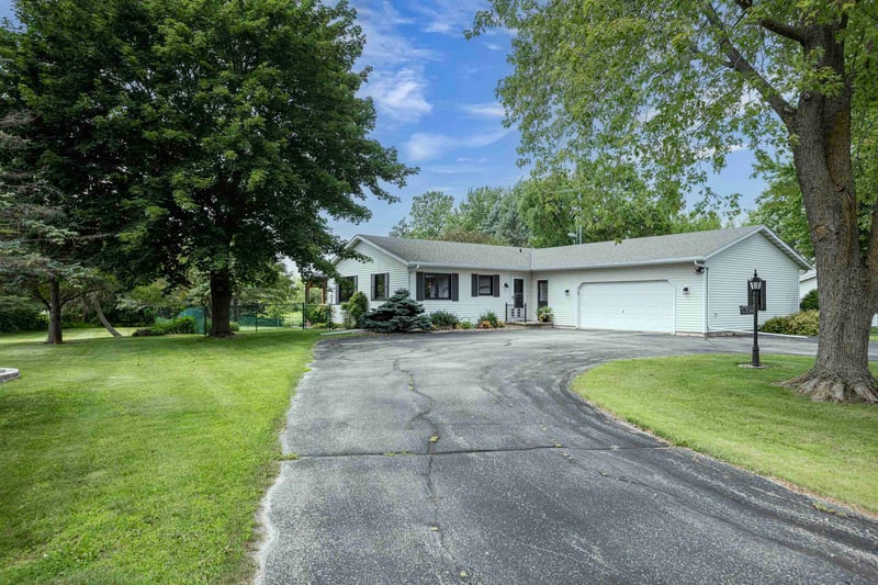 W5358 County Road A, Black Creek, WI 54106