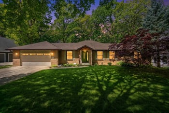 250 Traders Point Ln, Green Bay, WI 54302-5235