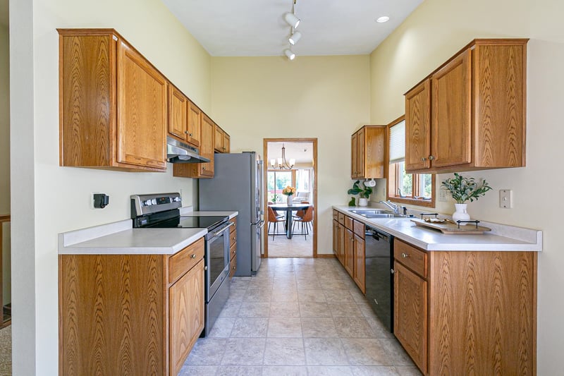 W2759 Brookhaven Dr, Appleton, WI 54915