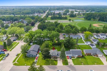 619 Saratoga St, Green Bay, WI 54303