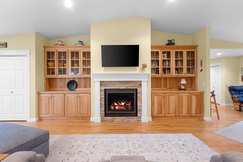 N2025 Willow Rd, Pulaski, WI 54162-8788
