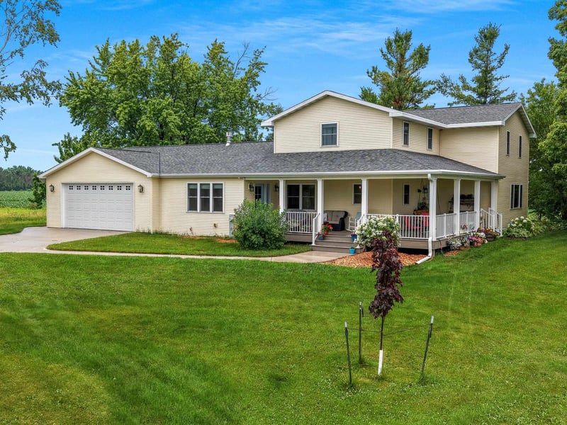 N2025 Willow Rd, Pulaski, WI 54162-8788