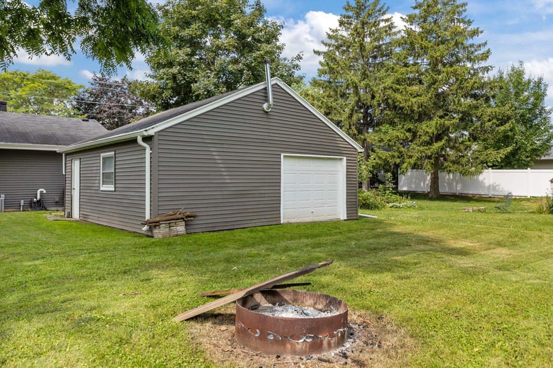 128 Mckinley St, Kaukauna, WI 54130