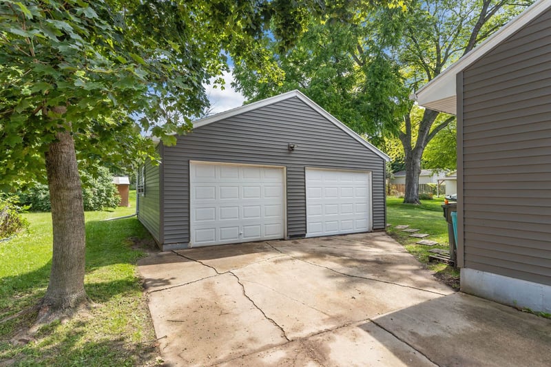 128 Mckinley St, Kaukauna, WI 54130