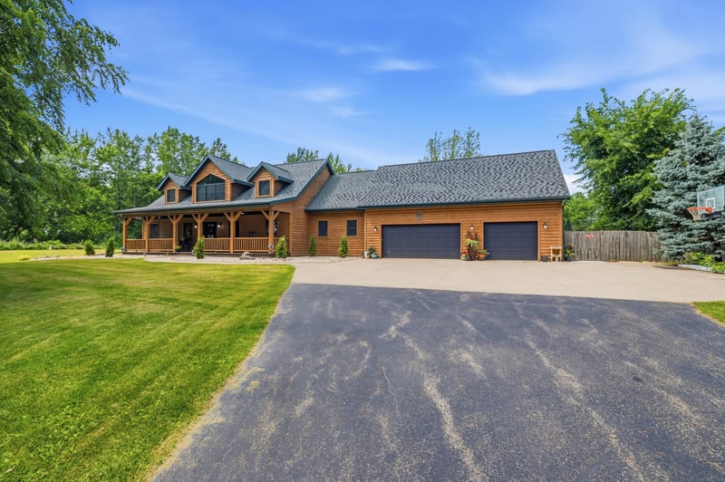 4526 Kolb Rd, Oshkosh, WI 54904
