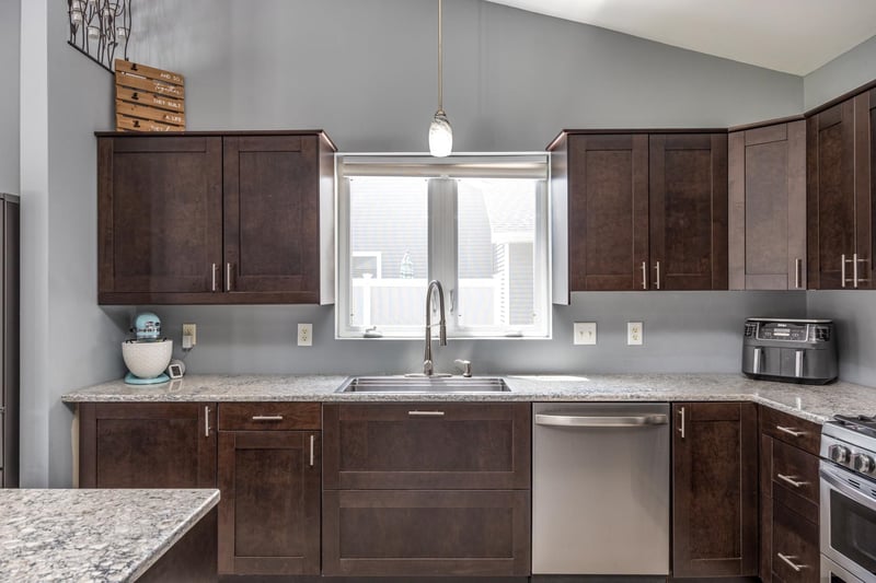 75 Jacob Ave, Oshkosh, WI 54902-7397