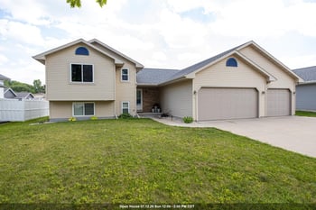 75 Jacob Ave, Oshkosh, WI 54902-7397