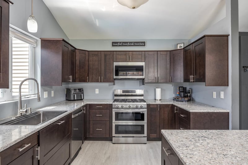 75 Jacob Ave, Oshkosh, WI 54902-7397